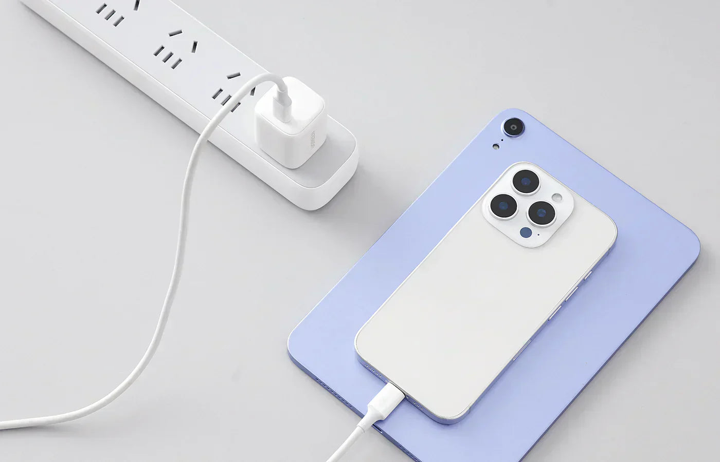 Le Guide du iPhone 16 Chargeur: Filaires et Sans Fil